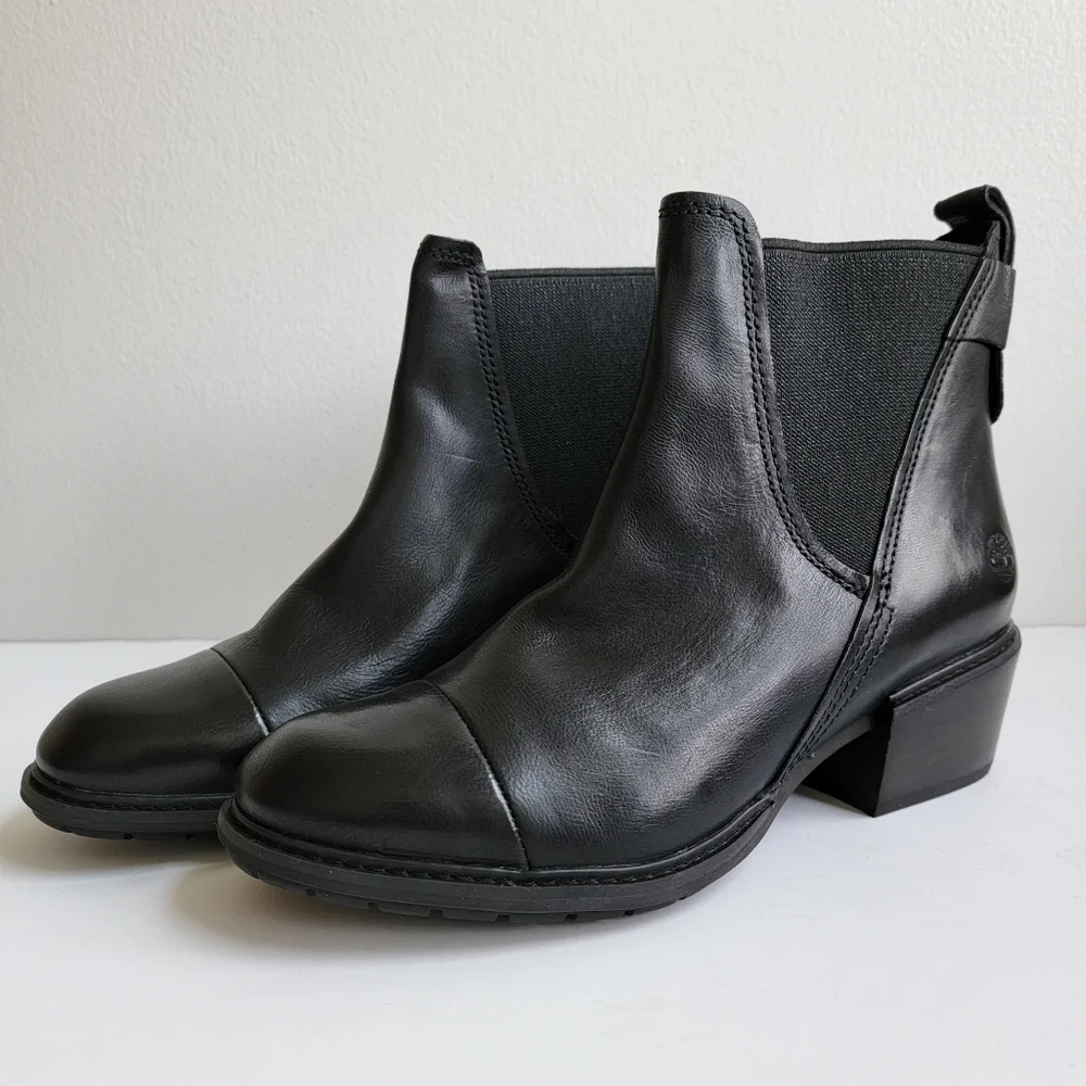 NEW Timberland Sutherlin Bay Chelsea Boots